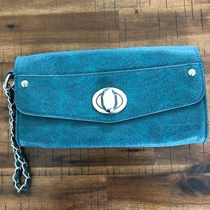 Jennifer Lopez Clutch